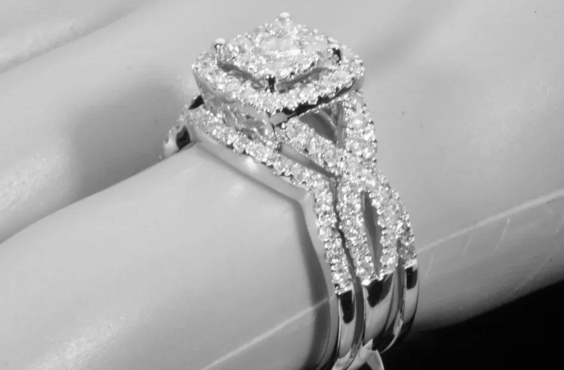 Engagement Wedding Band Ring Set